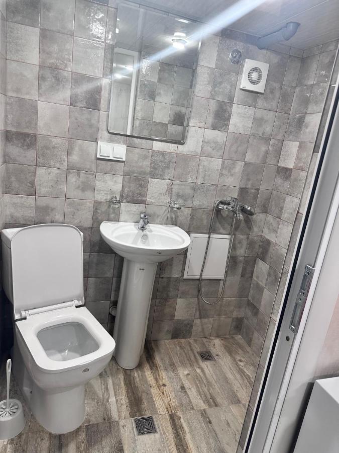 Mandarin Hotel Jereván Kültér fotó